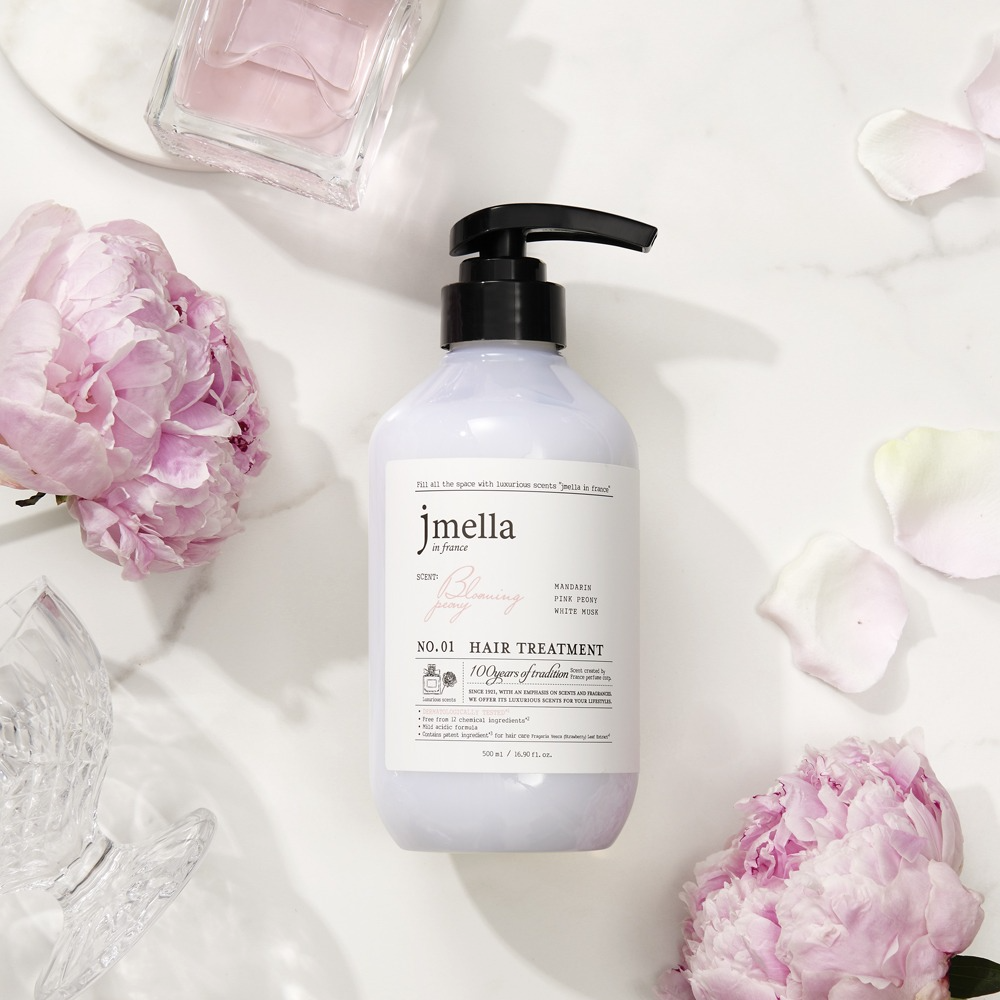 JMELLA IN FRANCE BLOOMING PEONY HAIR TREATMENT - 500ML - Banana is white