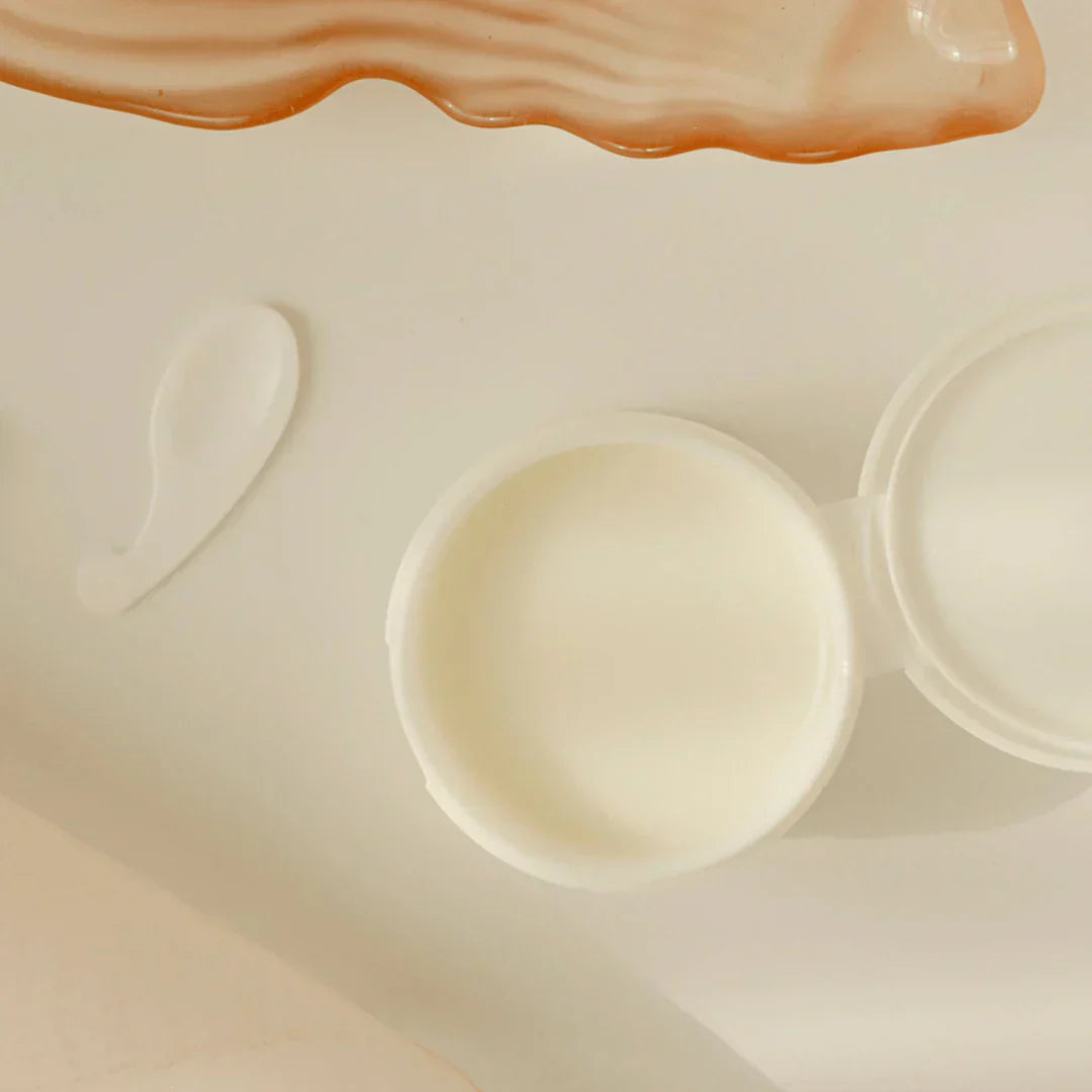 Radiance Cleansing Balm 100ml - Banana is white